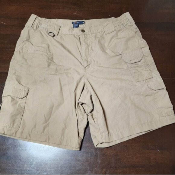 5.11 Tactical Shorts Mens 38 Tan Beige Canvas‎ Cargo Utility - Picture 1 of 10